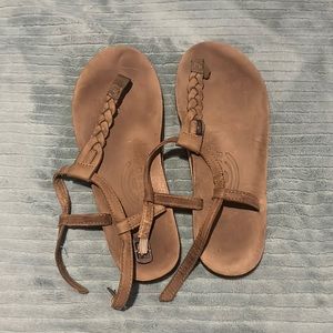 Rainbow sandals women’s 6.0-6.5